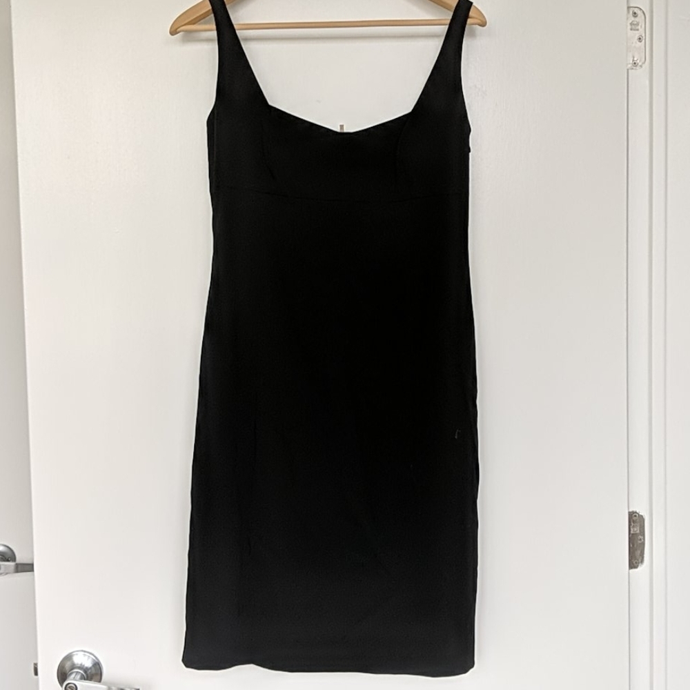 Dress - Picture 1 of 4